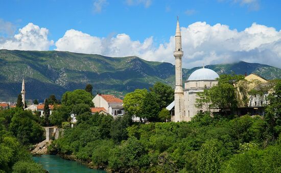 Kosovalı Büyük Balkanlar Turu AJet ile Extra Turlar ve Akşam Yemekleri Dahil SKP-TZL